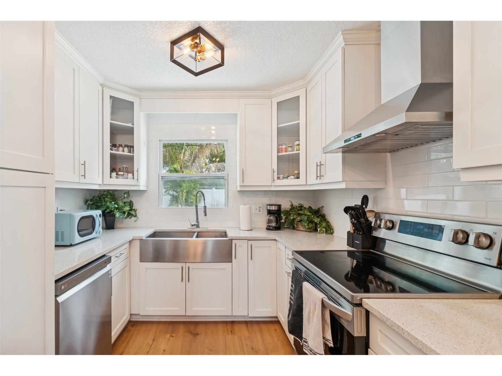 7631 18th Way N Saint Petersburg FL 33702 TB8463386 image10