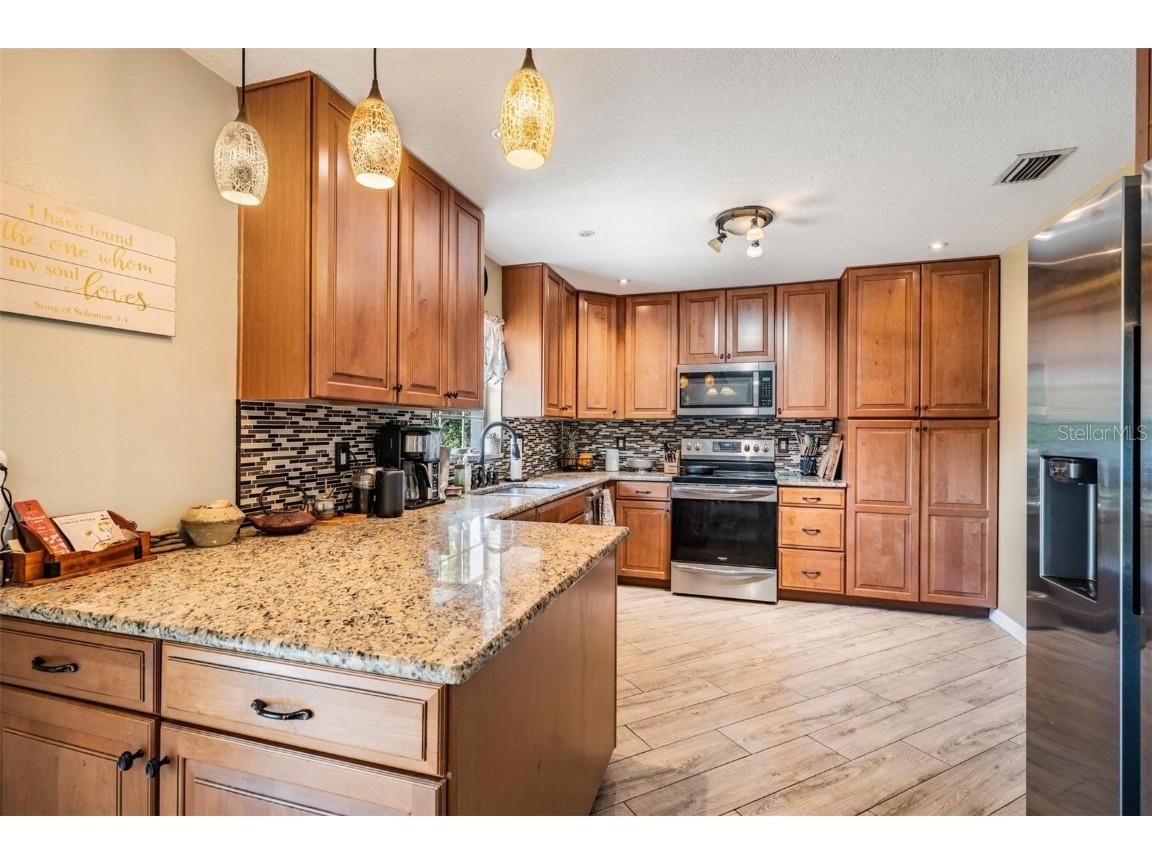 7631 Pinehurst Drive Spring Hill FL 34606 TB8434906 image2