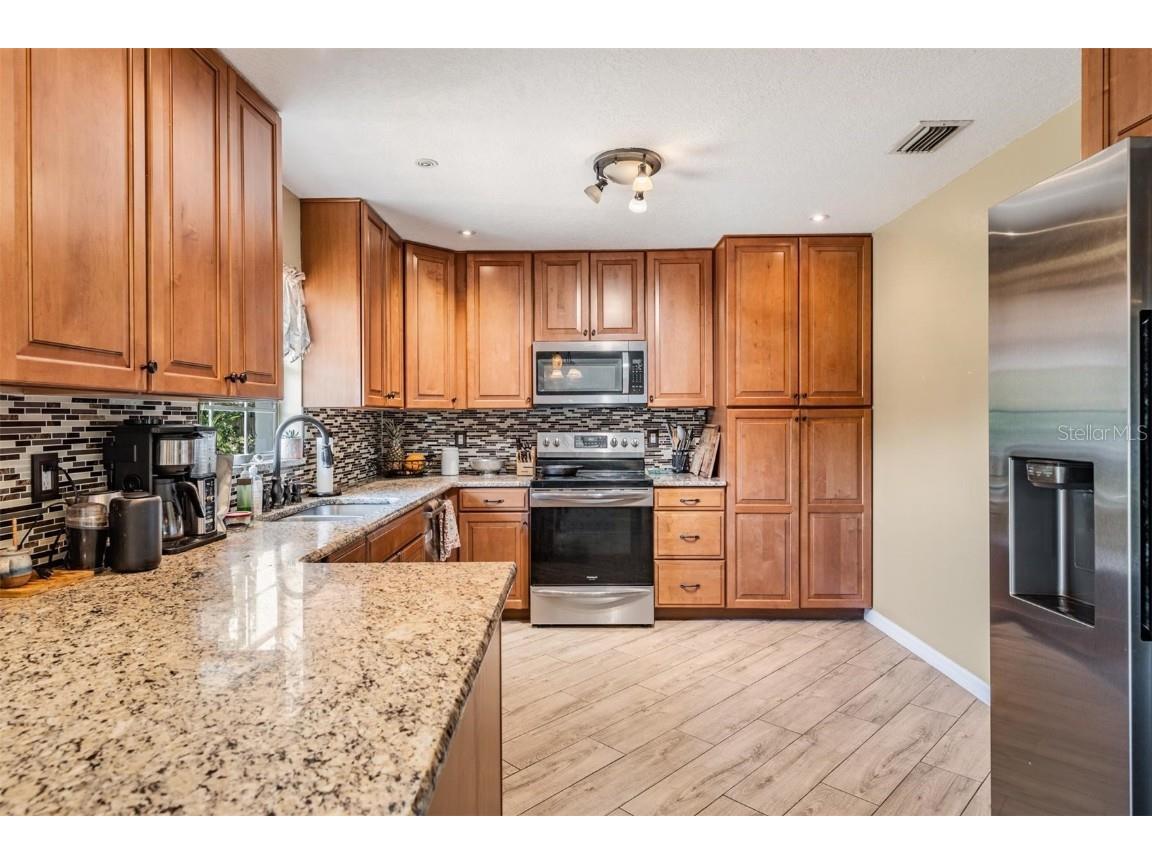 7631 Pinehurst Drive Spring Hill FL 34606 TB8434906 image3