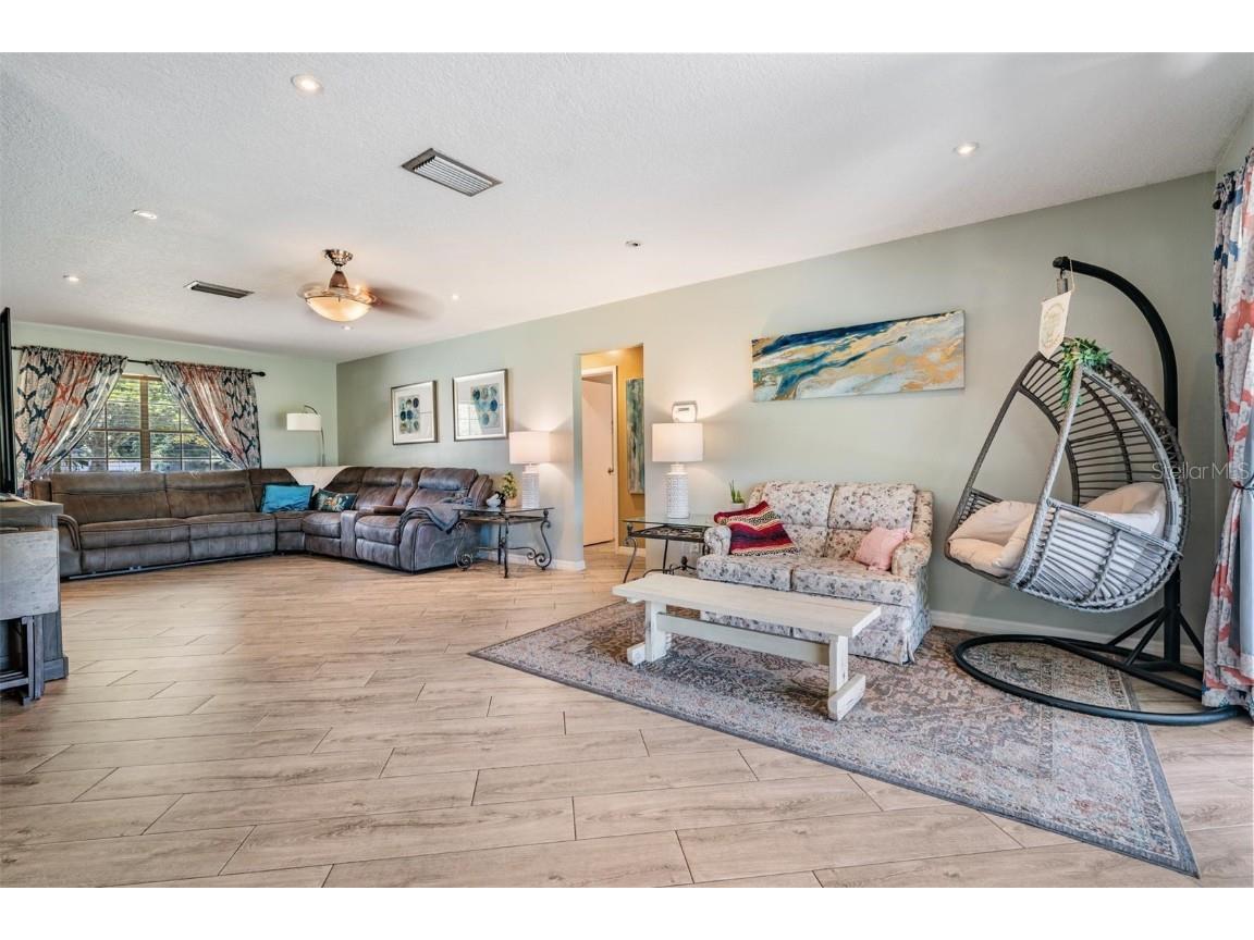 7631 Pinehurst Drive Spring Hill FL 34606 TB8434906 image5