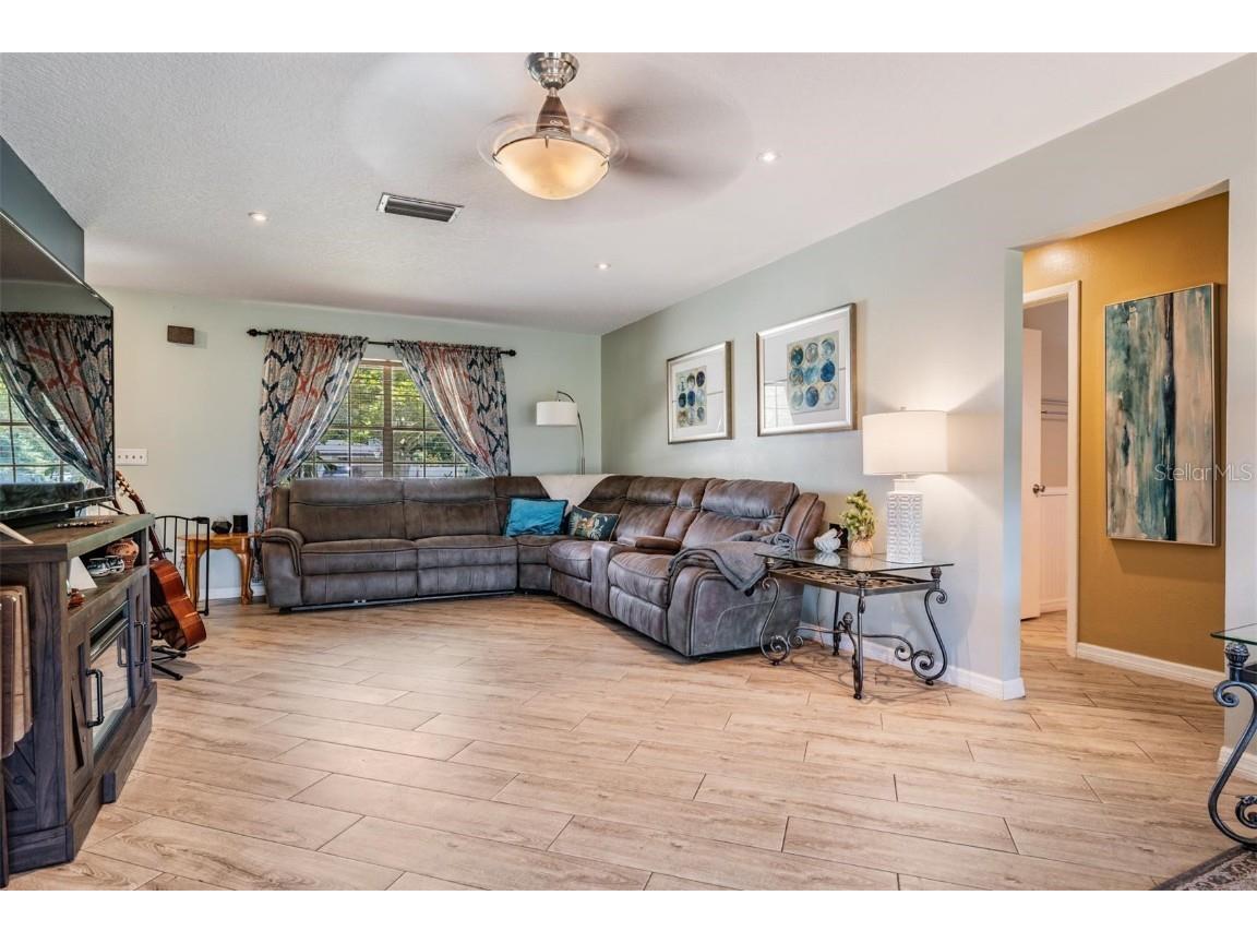 7631 Pinehurst Drive Spring Hill FL 34606 TB8434906 image7