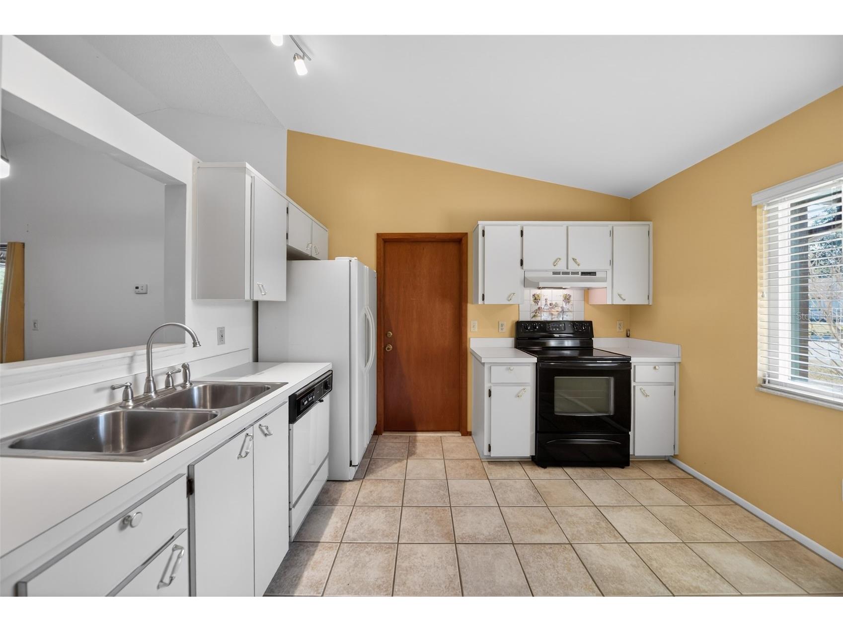 7632 Lakeside Woods Drive Orlando FL 32810 TB8510354 image6