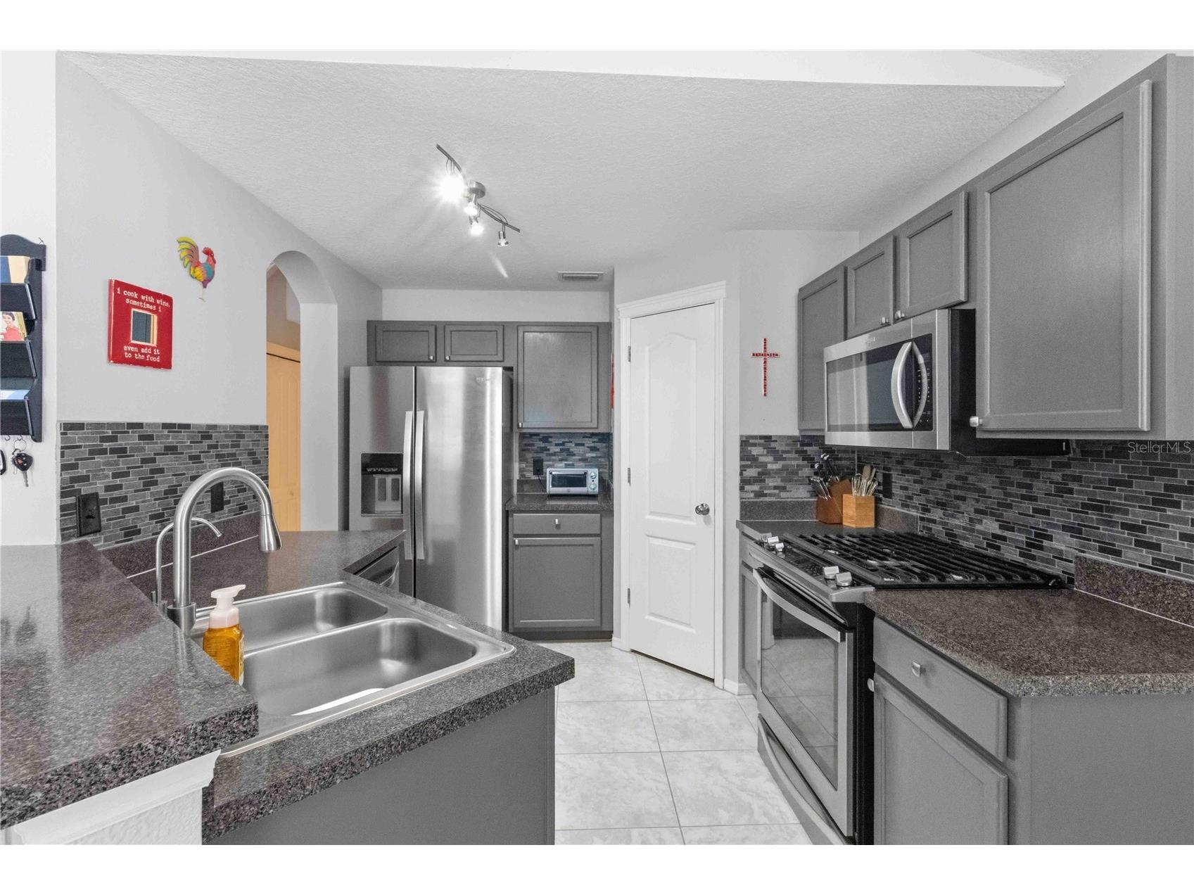 7633 Clovelly Park Place Apollo Beach FL 33572 TB8494803 image10