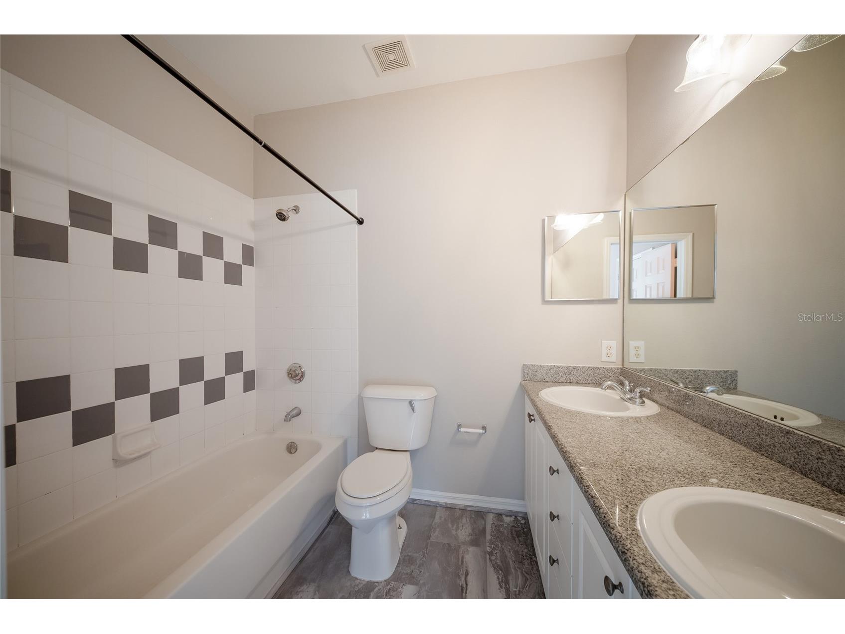7633 Plantation Circle #7633 University Park FL 34201 A4697363 image21