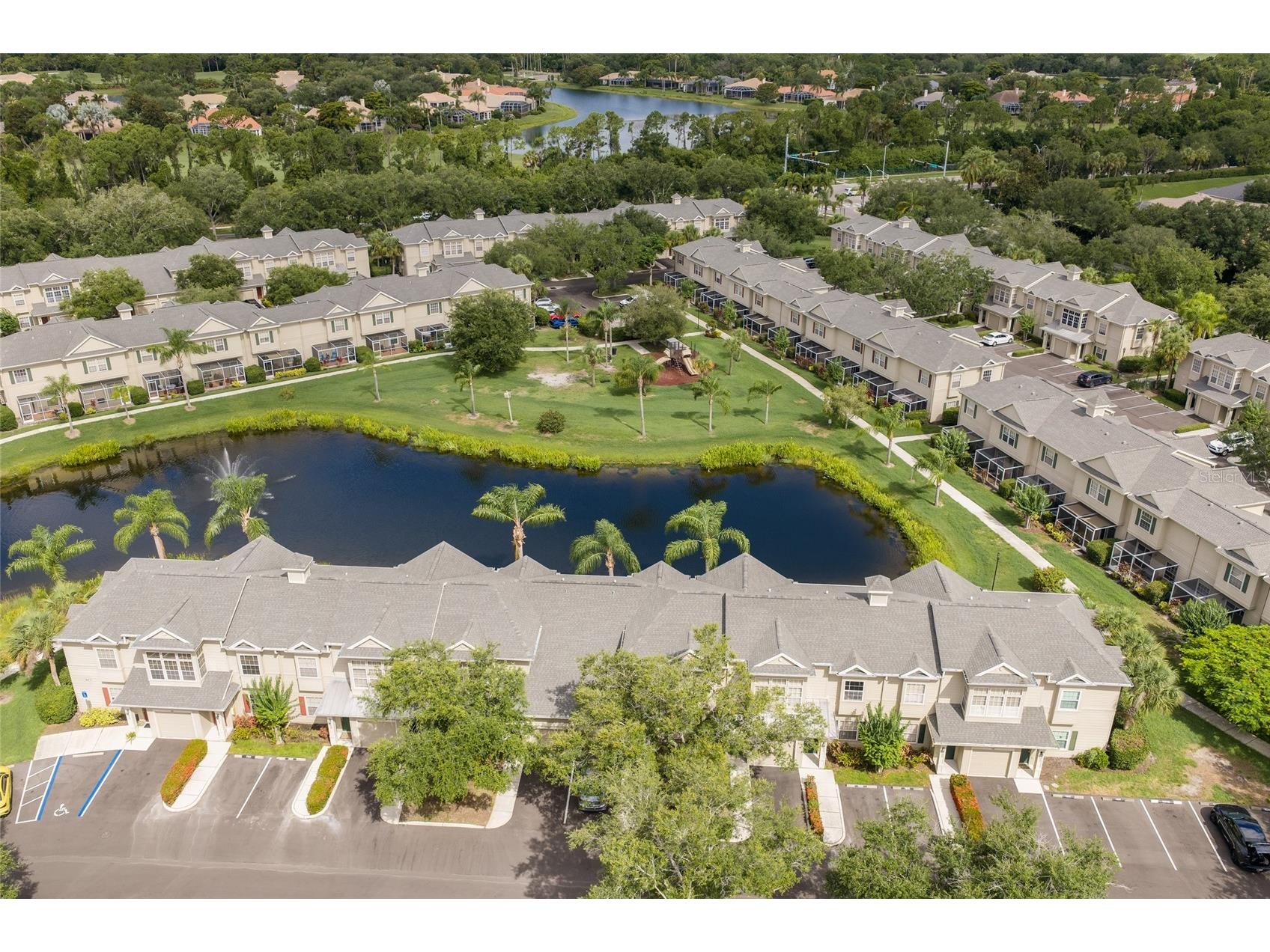 7633 Plantation Circle #7633 University Park FL 34201 A4697363 image3
