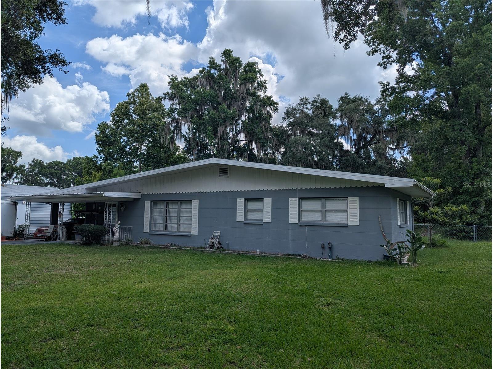 7633 S Crescent Loop Floral City FL 34436 W7886882 image3