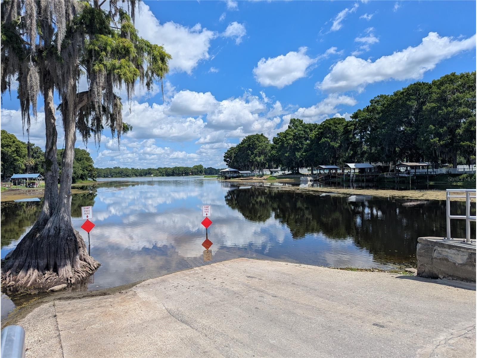 7633 S Crescent Loop Floral City FL 34436 W7886882 image37