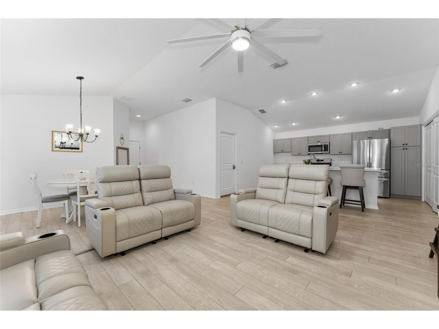 7634 Cheryl Court The Villages FL 34762 G5114088 image2