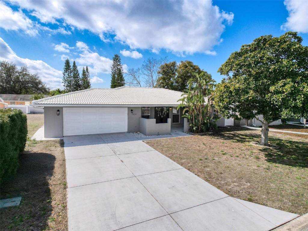 7634 Lotus Drive Port Richey FL 34668 W7872259 image1