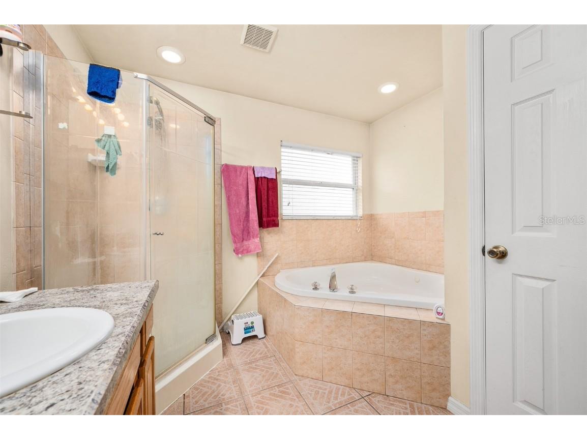 7634 SW 88th Street Gainesville FL 32608 GC533830 image17