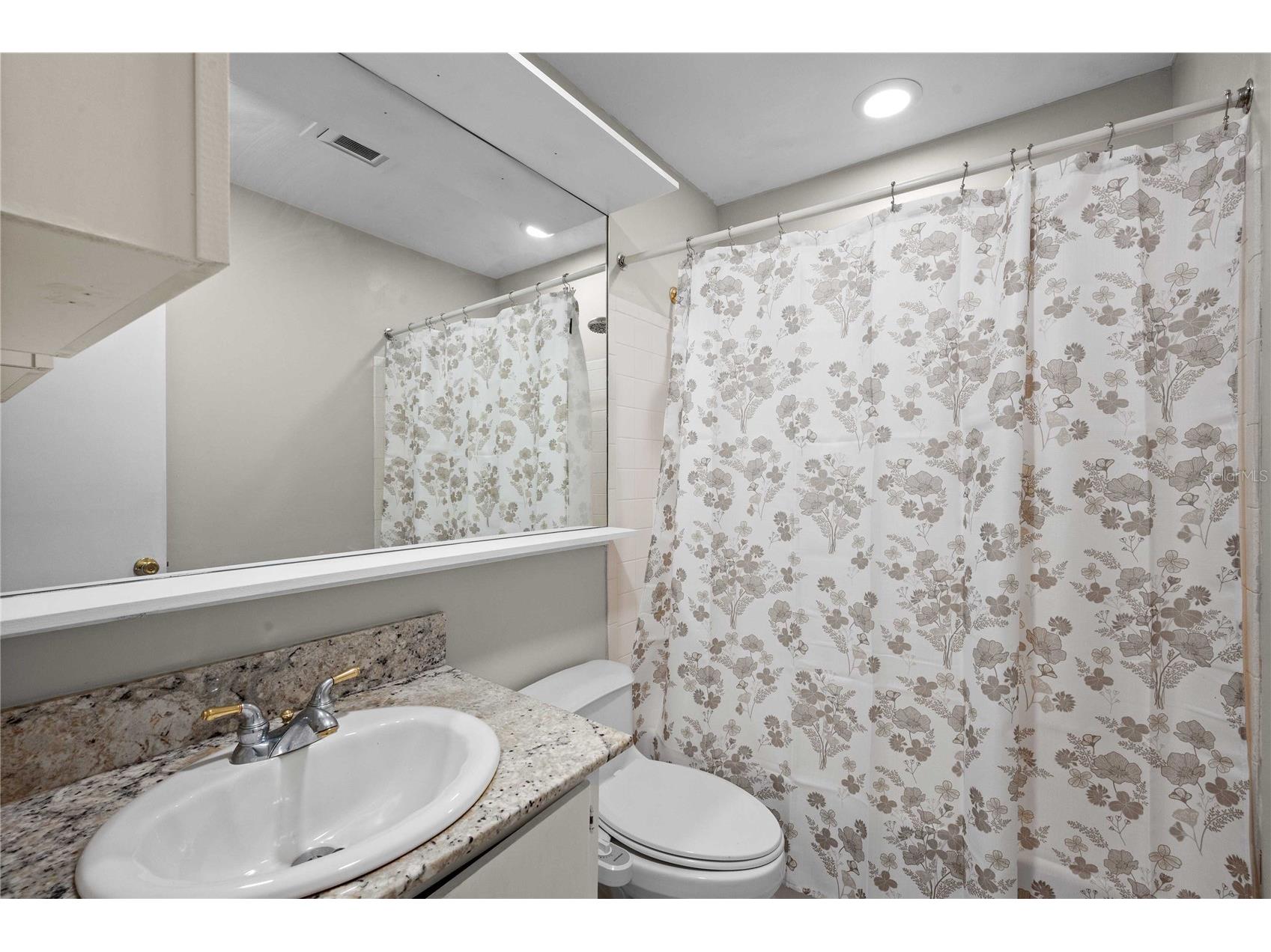 7635 Deleon Court Tampa FL 33615 TB8497537 image26