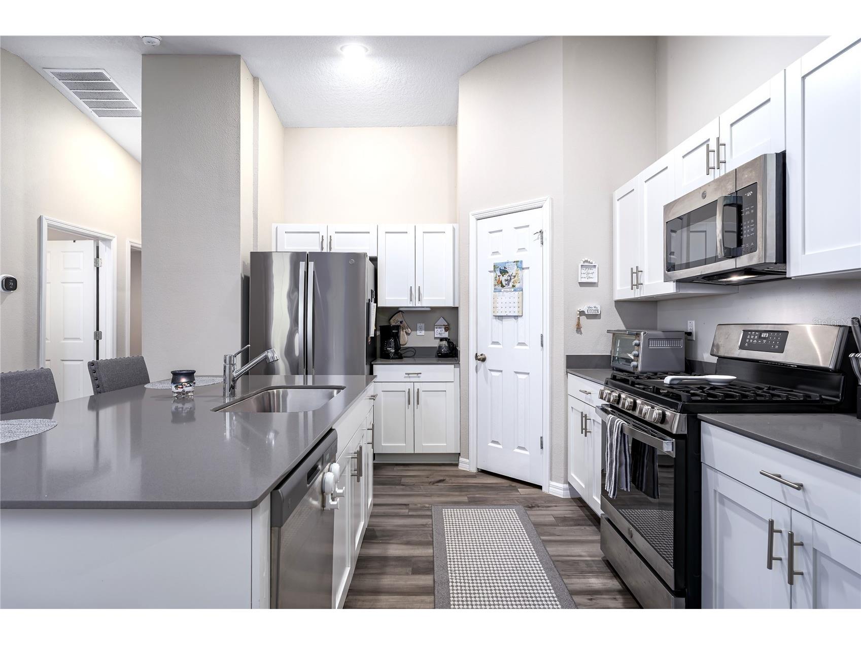 7635 Twin Leaf Terrace Parrish FL 34219 A4680082 image2
