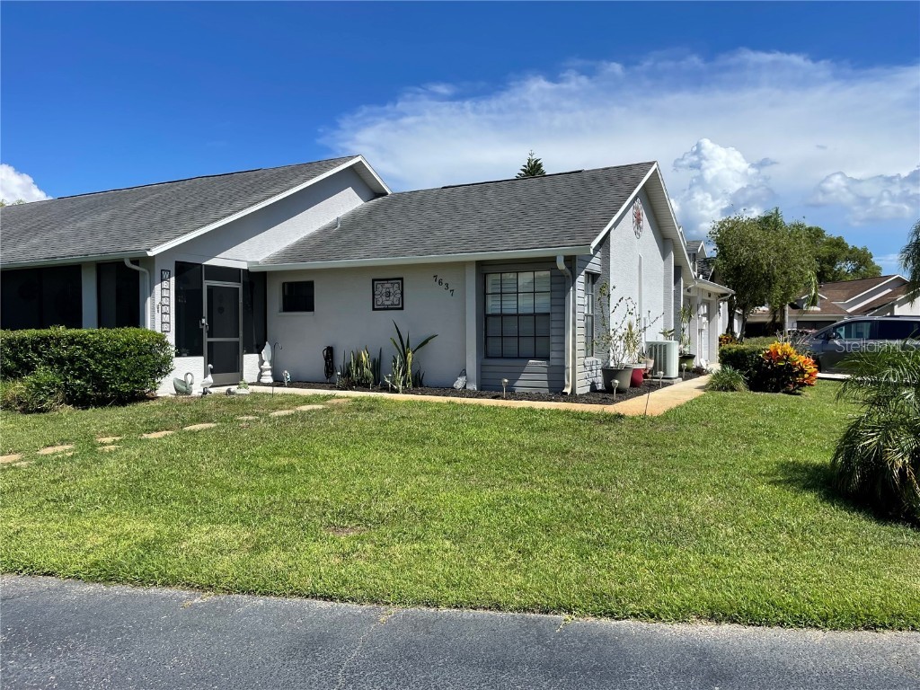 7637 Upton Court New Port Richey FL 34654 W7857431 image1