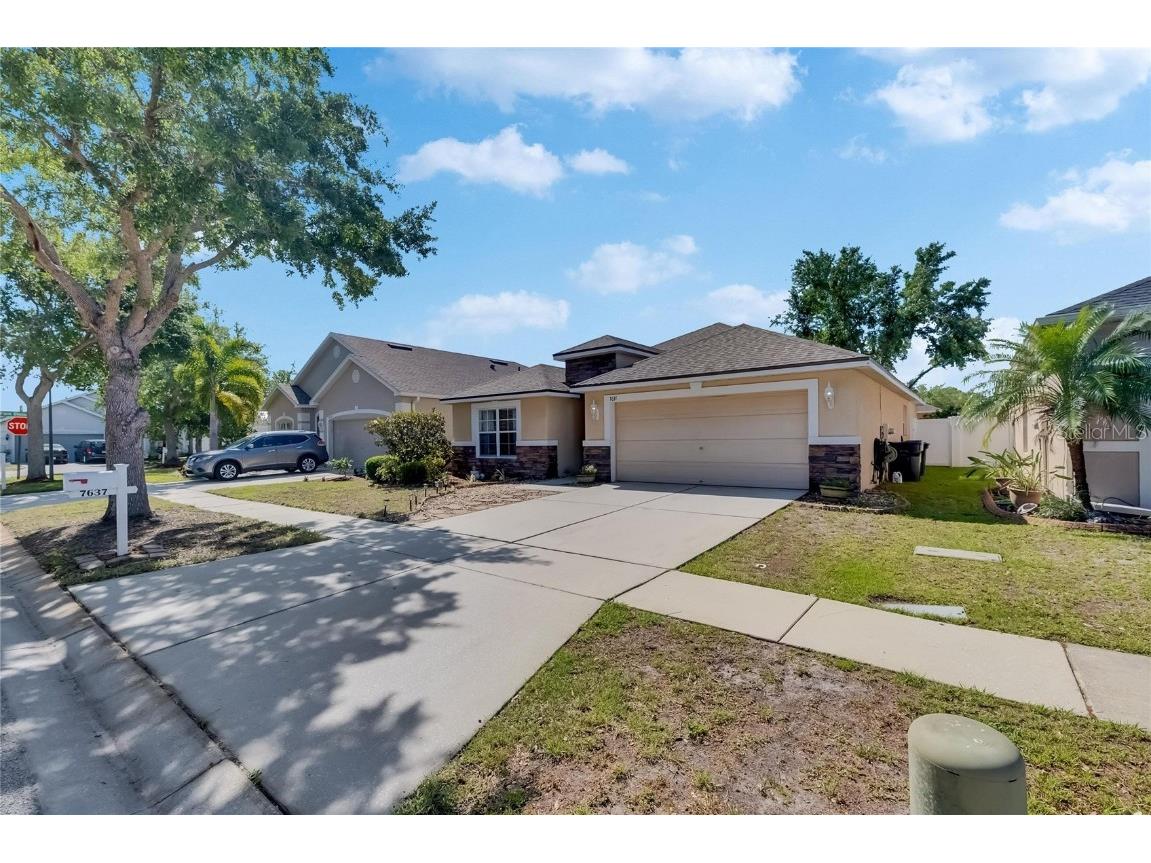 7637 Wood Violet Drive Gibsonton FL 33534 TB8374578 image1
