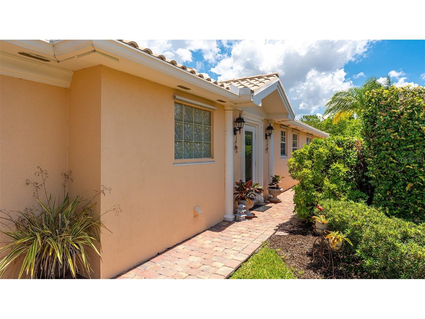 7639 Pesaro Drive Sarasota FL 34238 A4674482 image10