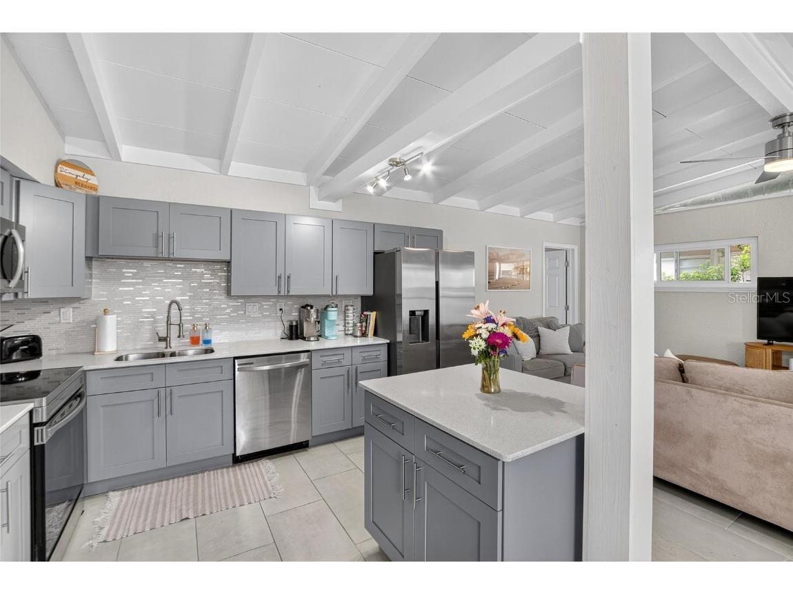 764 62nd Place S Saint Petersburg FL 33705 TB8434434 image13