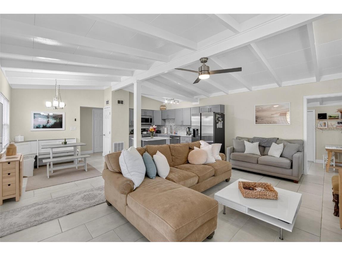 764 62nd Place S Saint Petersburg FL 33705 TB8434434 image3