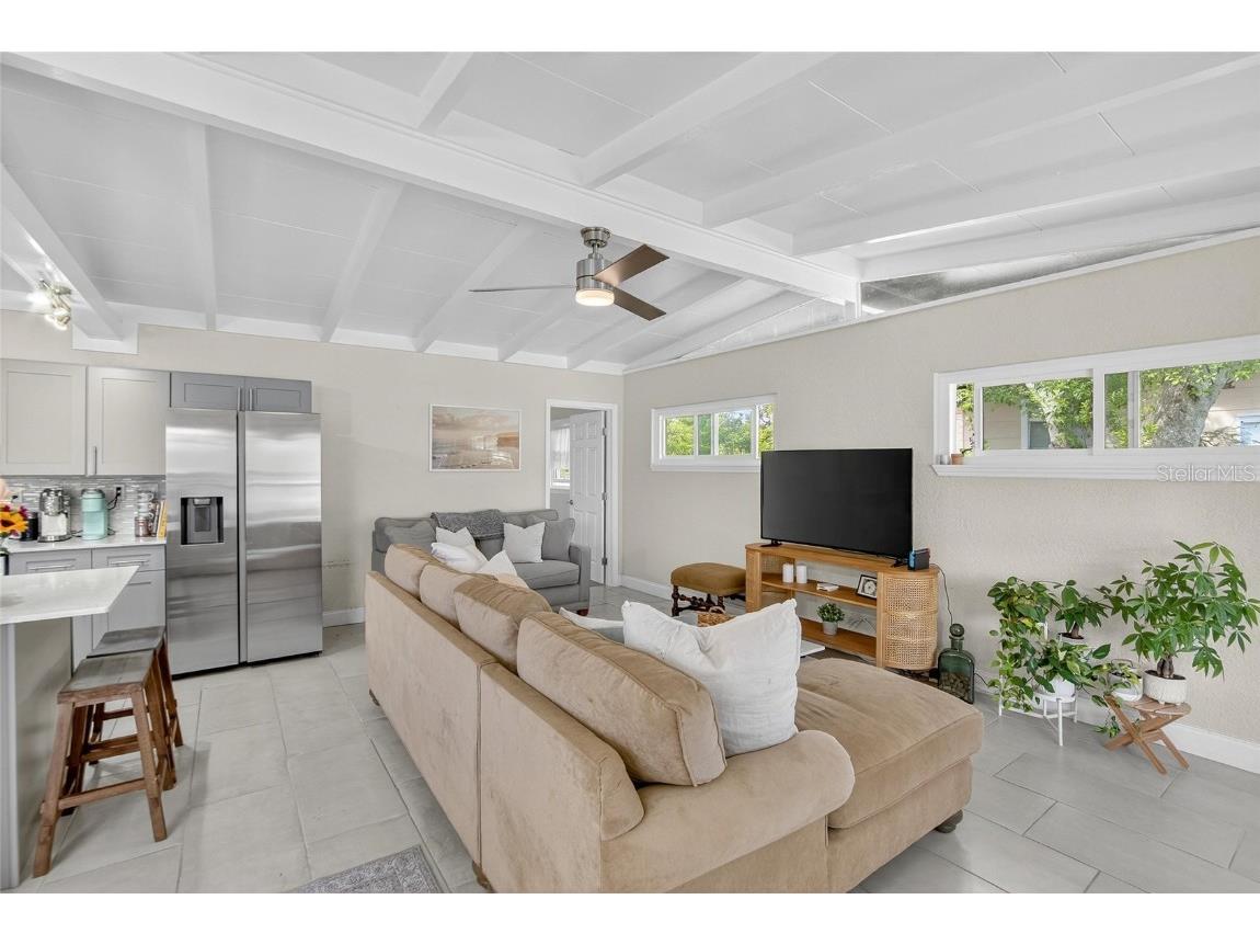 764 62nd Place S Saint Petersburg FL 33705 TB8434434 image4