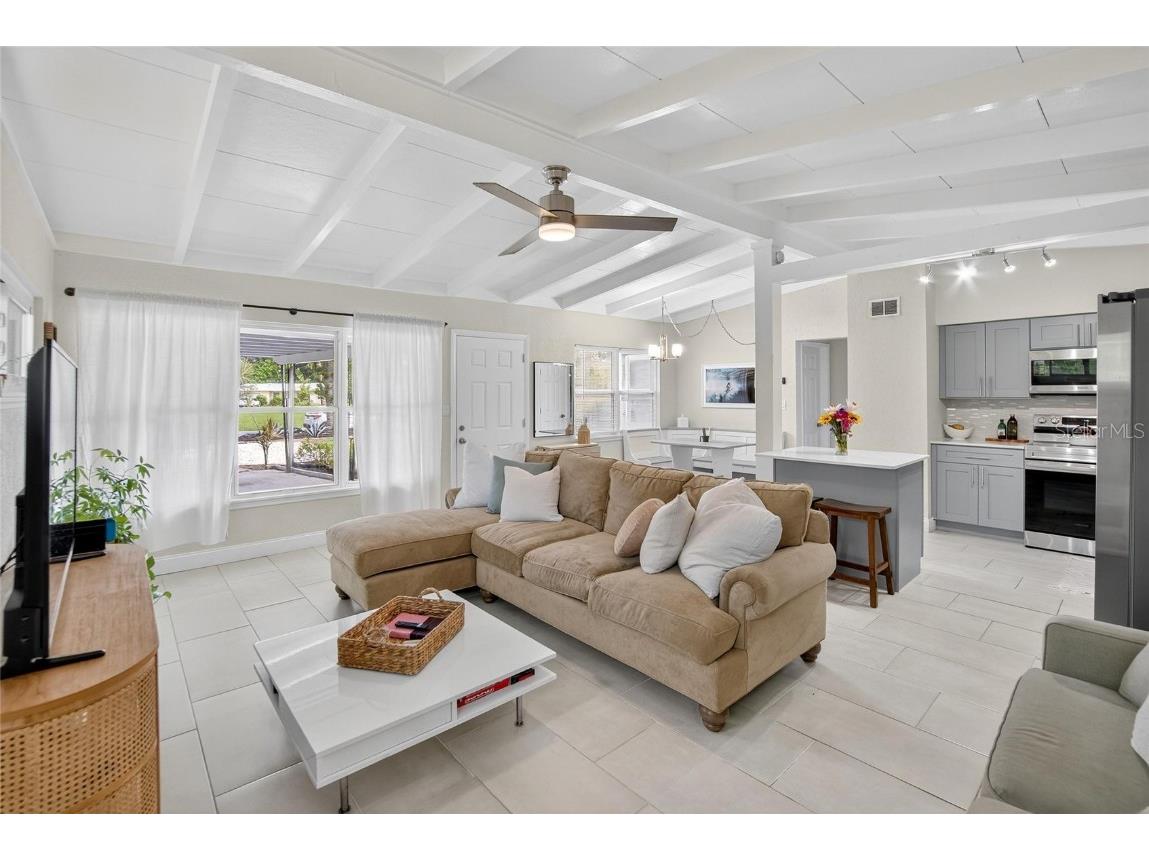 764 62nd Place S Saint Petersburg FL 33705 TB8434434 image6