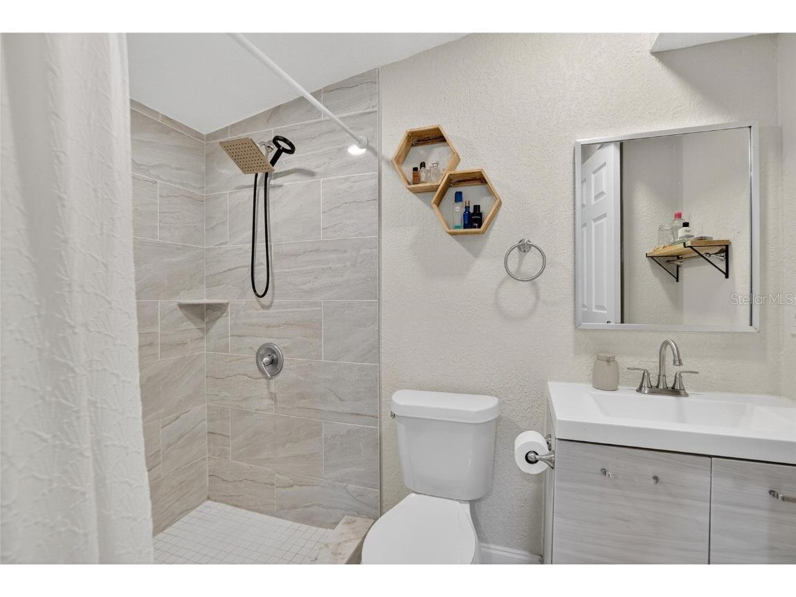 764 62nd Place S Saint Petersburg FL 33705 TB8441068 image30