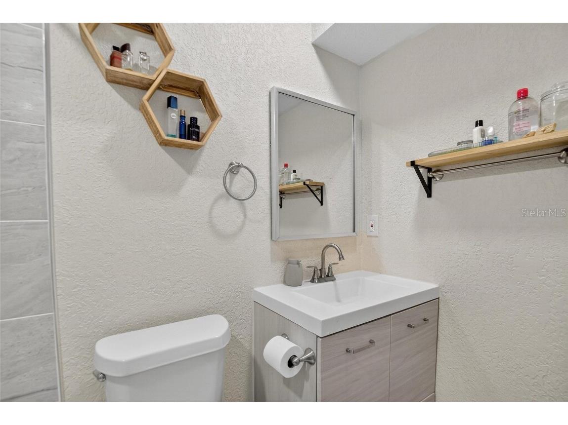 764 62nd Place S Saint Petersburg FL 33705 TB8441068 image31