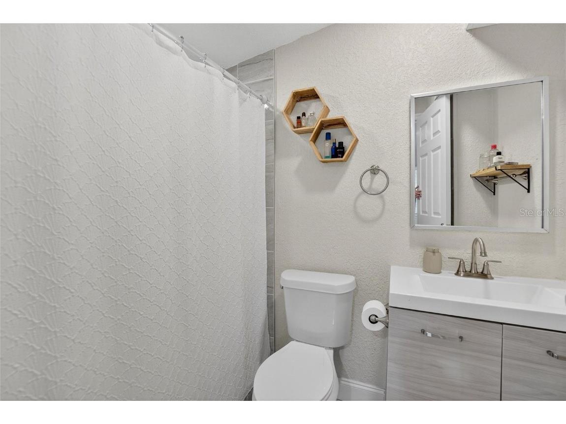 764 62nd Place S Saint Petersburg FL 33705 TB8441068 image32