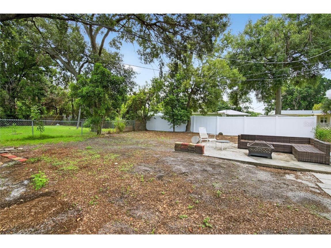 764 62nd Place S Saint Petersburg FL 33705 TB8441068 image40