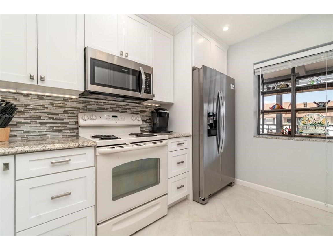 764 Avenida Estancia #208 Venice FL 34292 A4665795 image10