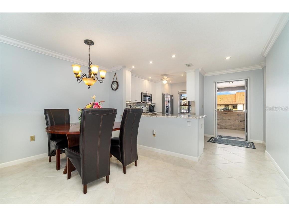 764 Avenida Estancia #208 Venice FL 34292 A4665795 image8