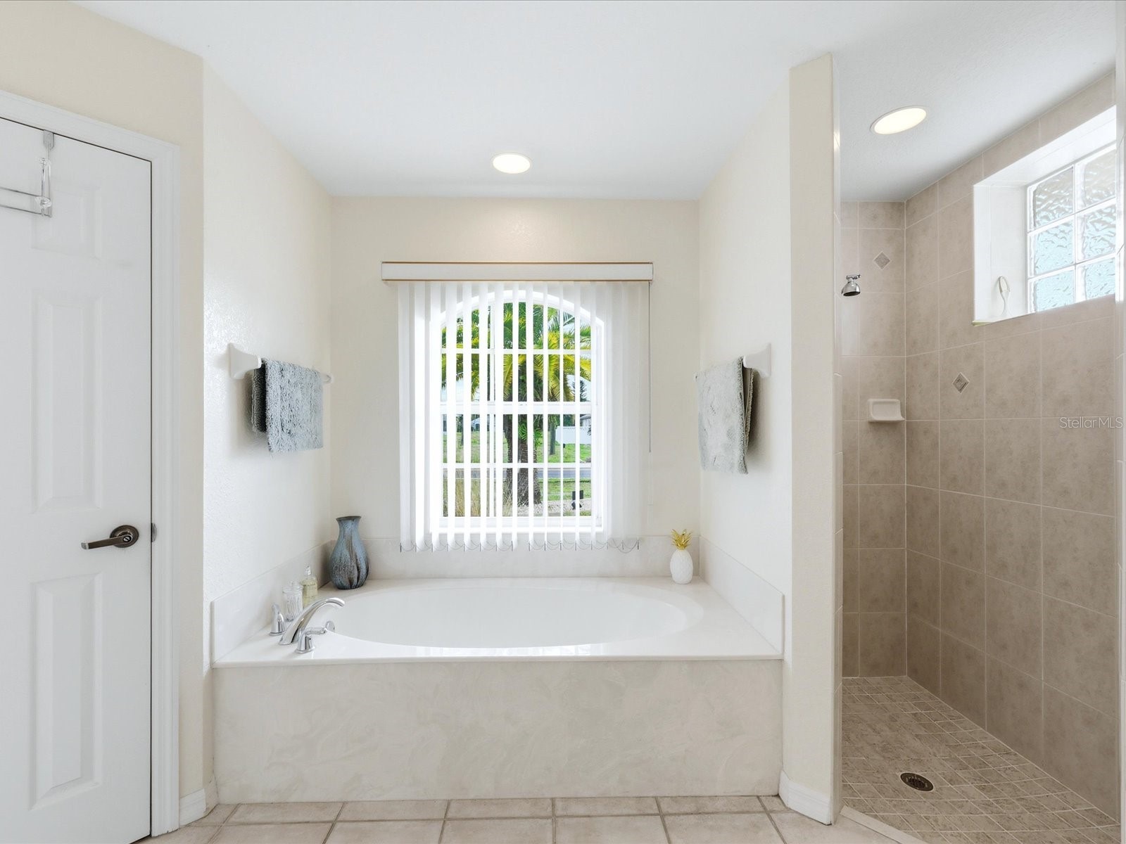 764 Rotonda Circle Rotonda West FL 33947 N6144028 image18