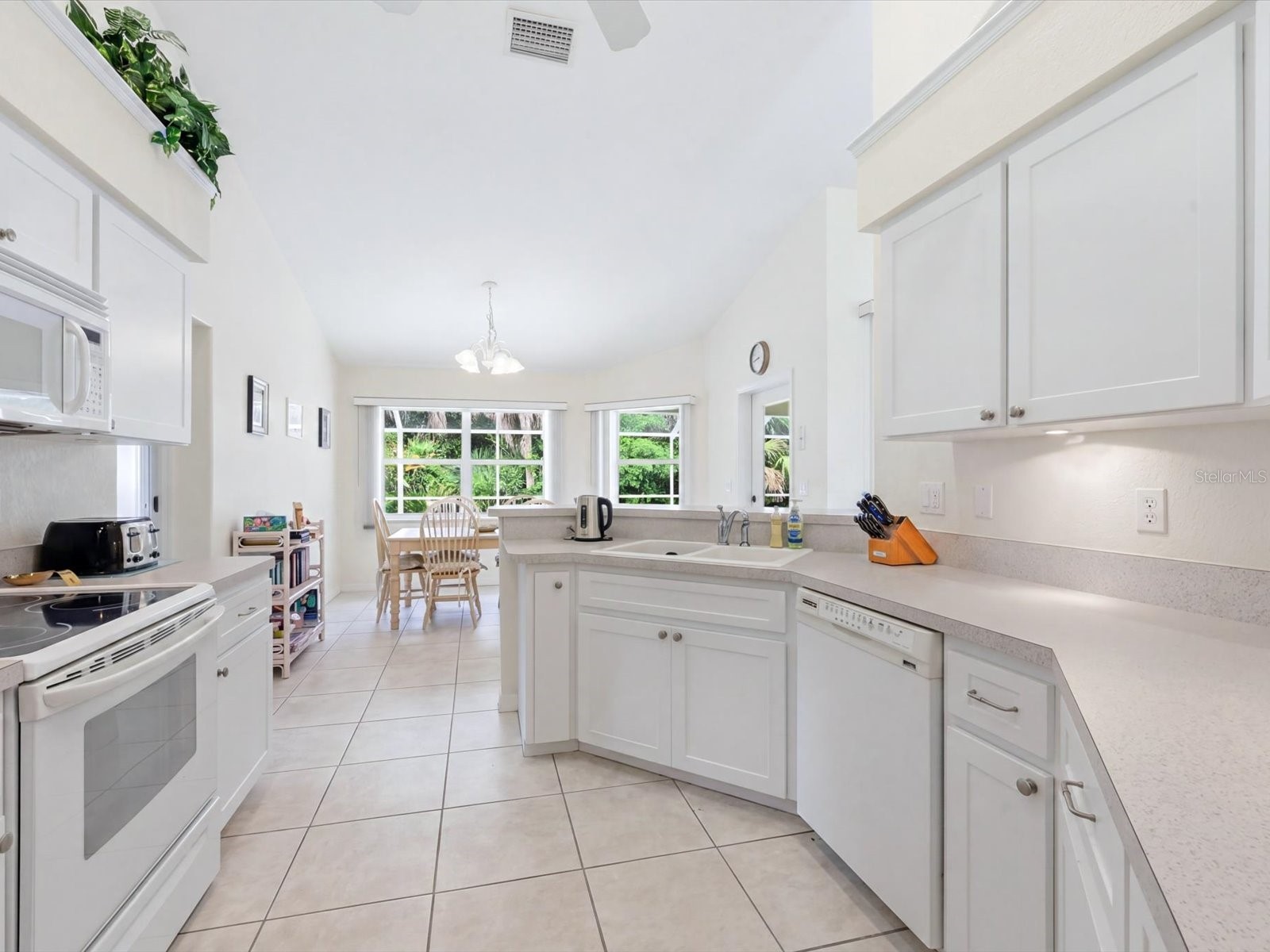 764 Rotonda Circle Rotonda West FL 33947 N6144028 image9