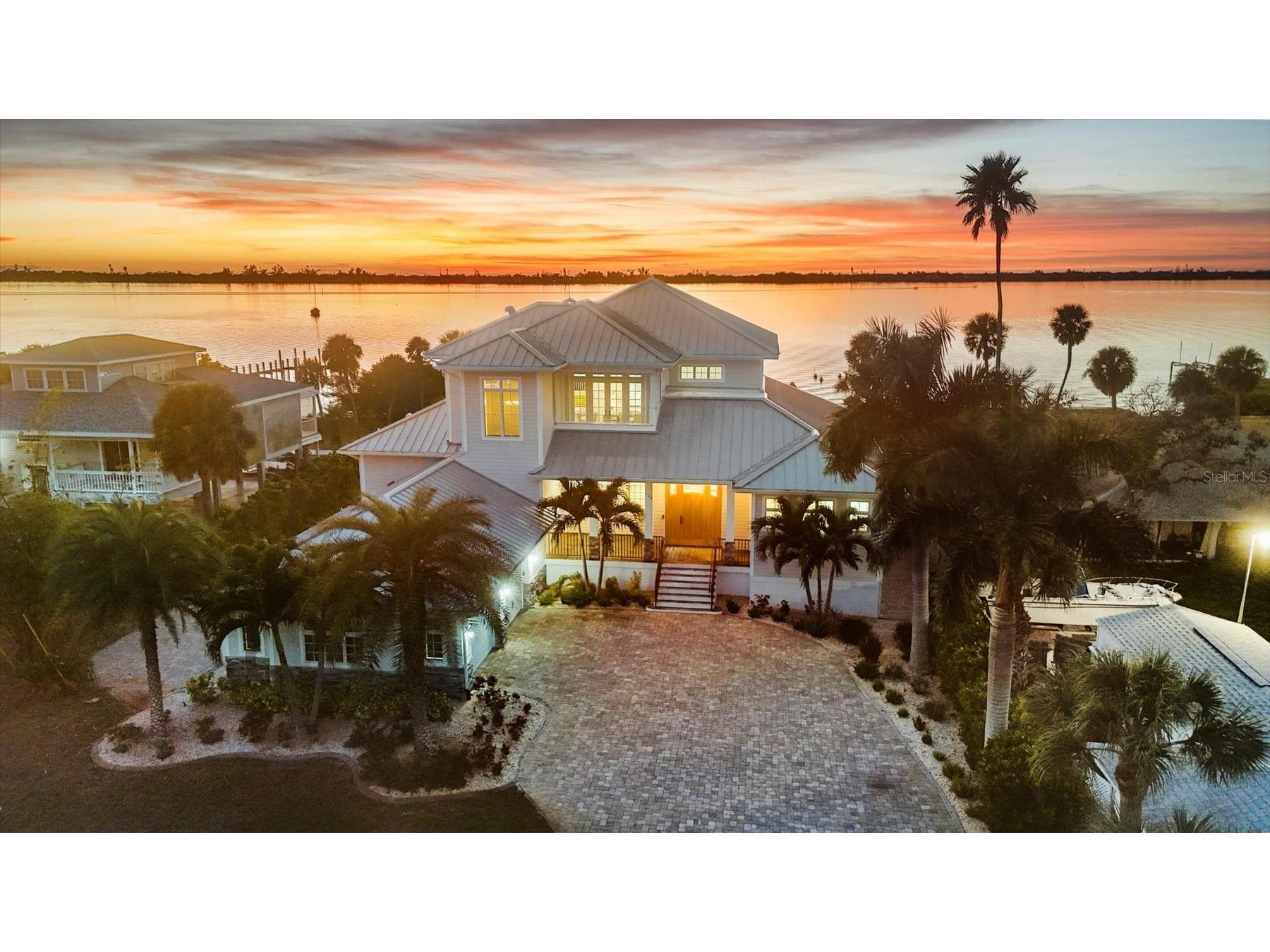 764 S Mccall Road Englewood FL 34223 - LEMON BAY D6145535 image1