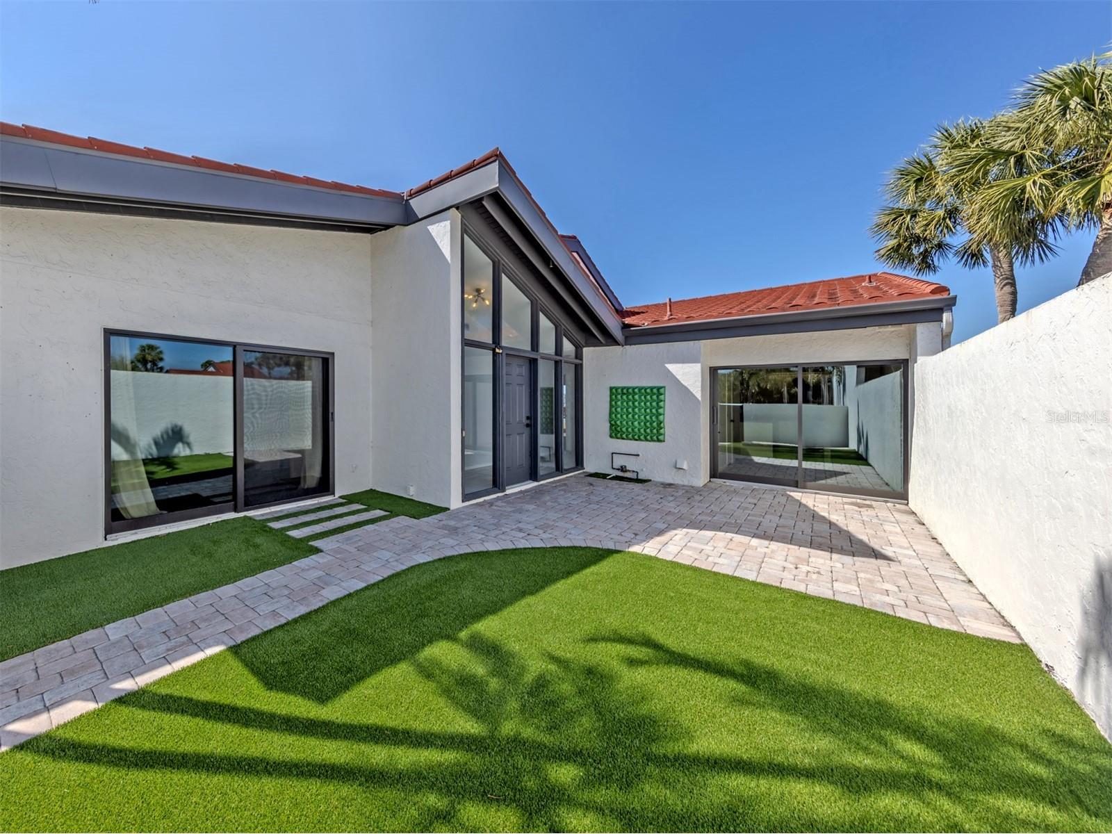 764 Sarabay Road #8 Osprey FL 34229 - LITTLE SARASOTA BAY A4683747 image4