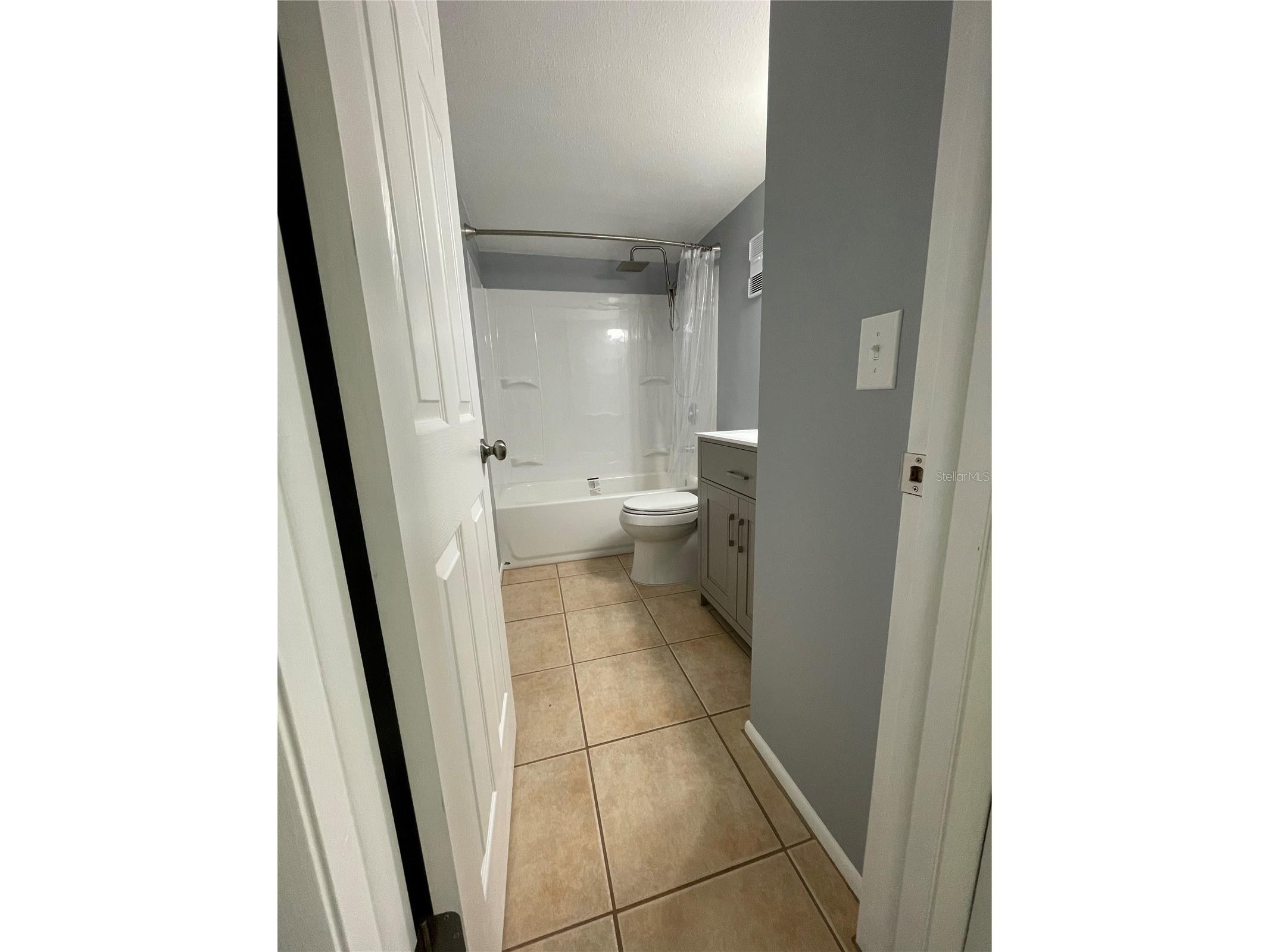 7640 92nd Street #101E Seminole FL 33777 A4695094 image11