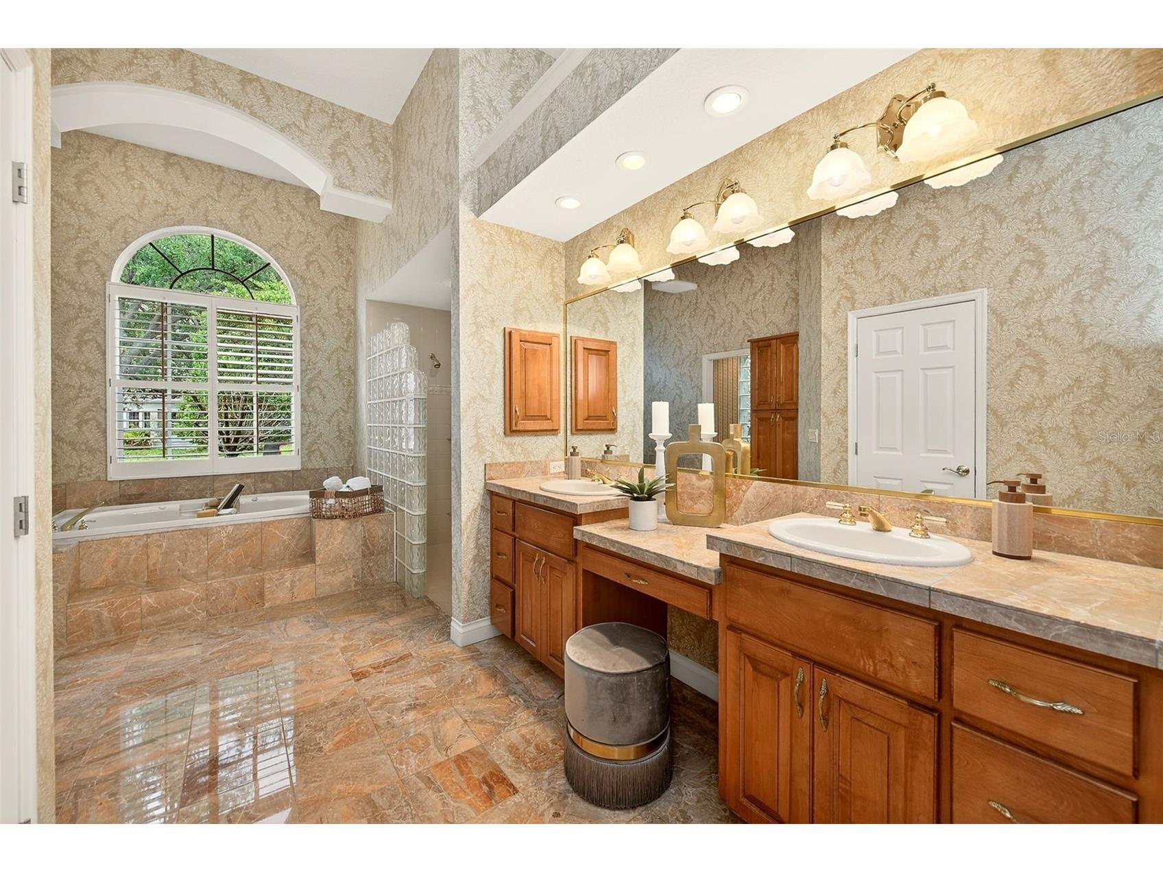 7640 Hunter Lane N Pinellas Park FL 33782 TB8493872 image29