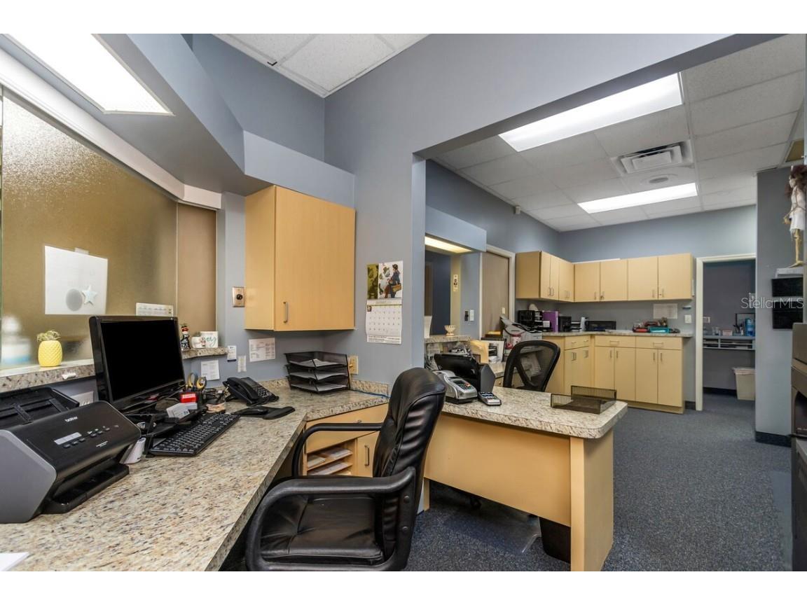 7641 66th Street N Pinellas Park FL 33781 TB8375209 image40