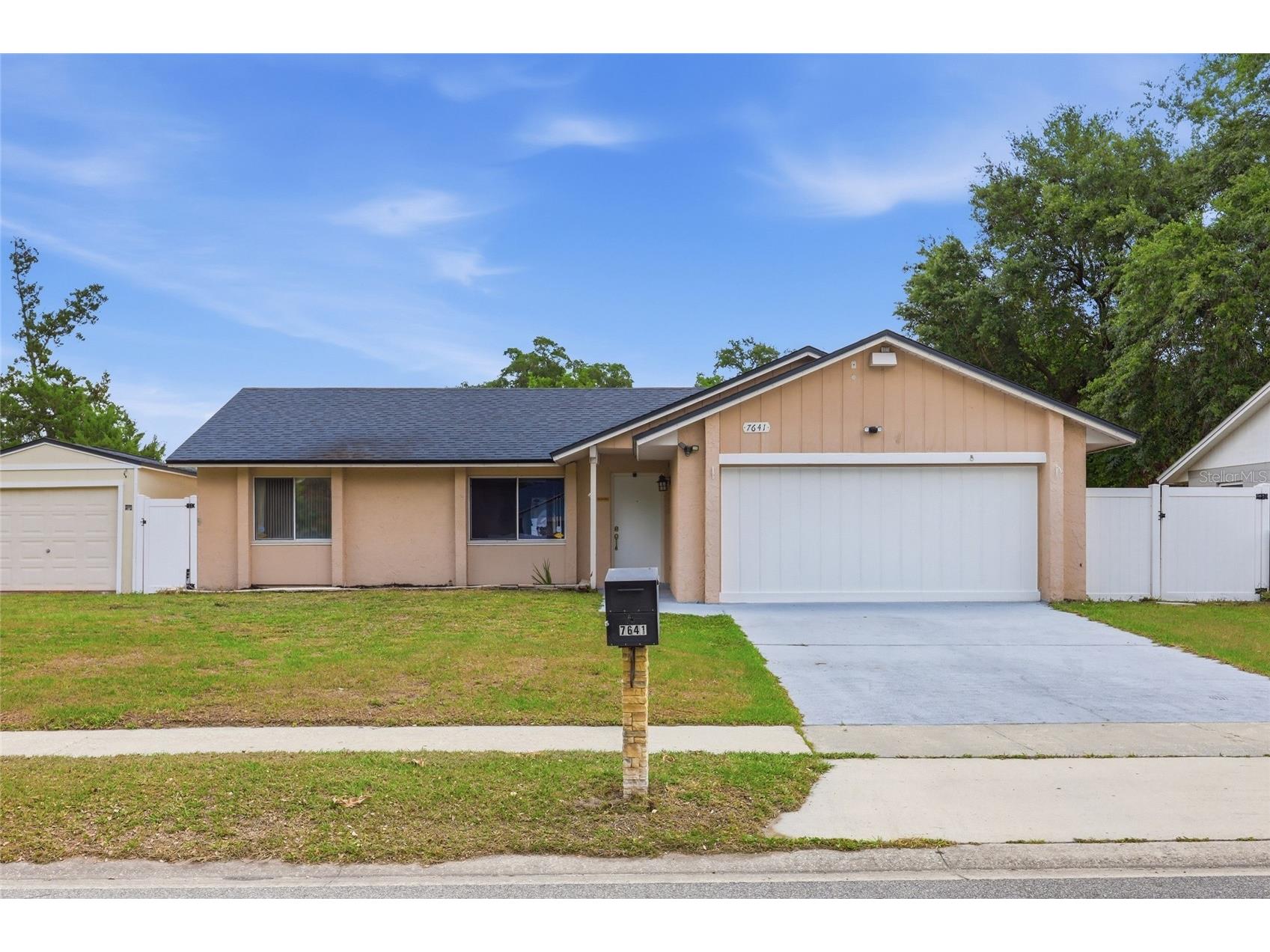 7641 Compass Drive Orlando FL 32810 O6406790 image2