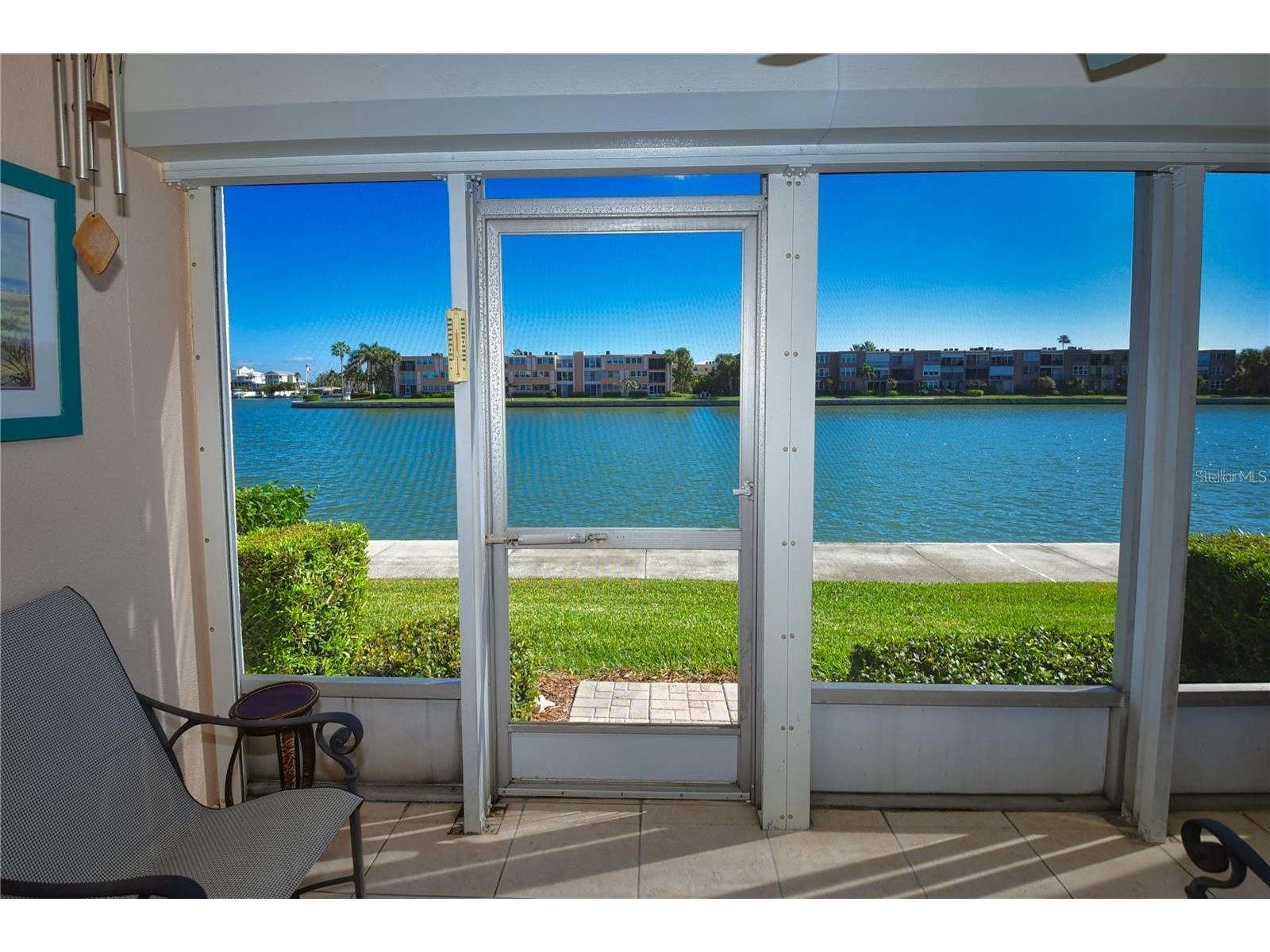 7645 Sun Island Drive S #103 South Pasadena FL 33707 TB8481405 image1