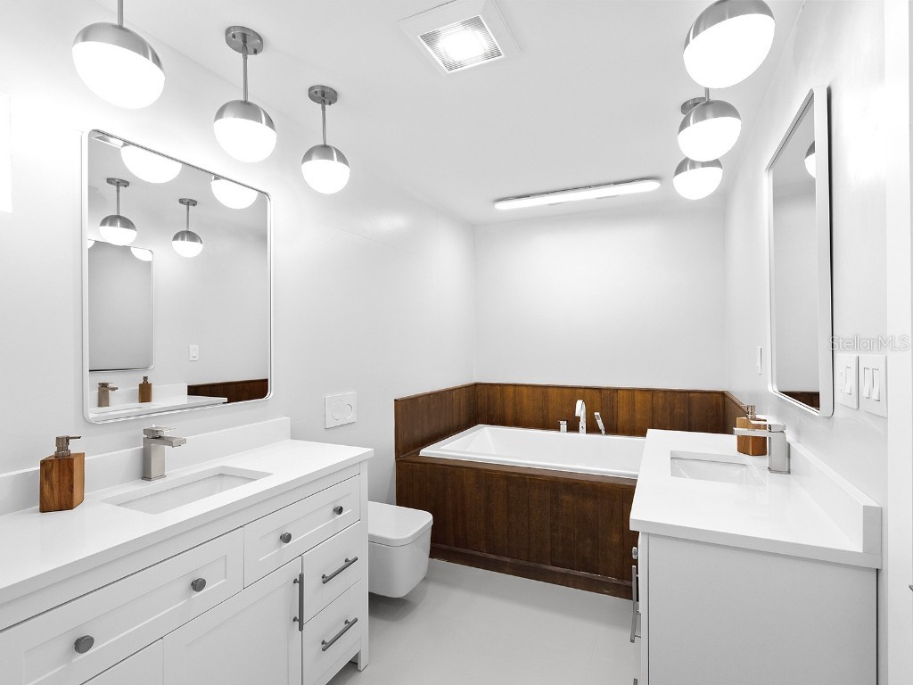 7647 Sanderling Road Sarasota FL 34242 - HERON LAGOON A4671186 image33