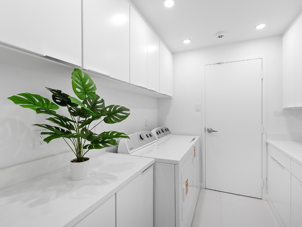 7647 Sanderling Road Sarasota FL 34242 - HERON LAGOON A4671186 image36