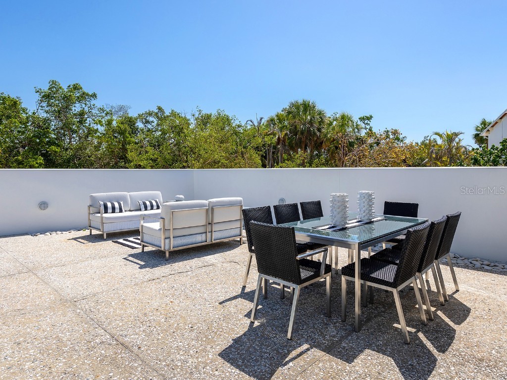 7647 Sanderling Road Sarasota FL 34242 - HERON LAGOON A4671186 image46