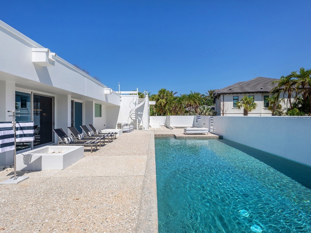 7647 Sanderling Road Sarasota FL 34242 - HERON LAGOON A4671186 image49