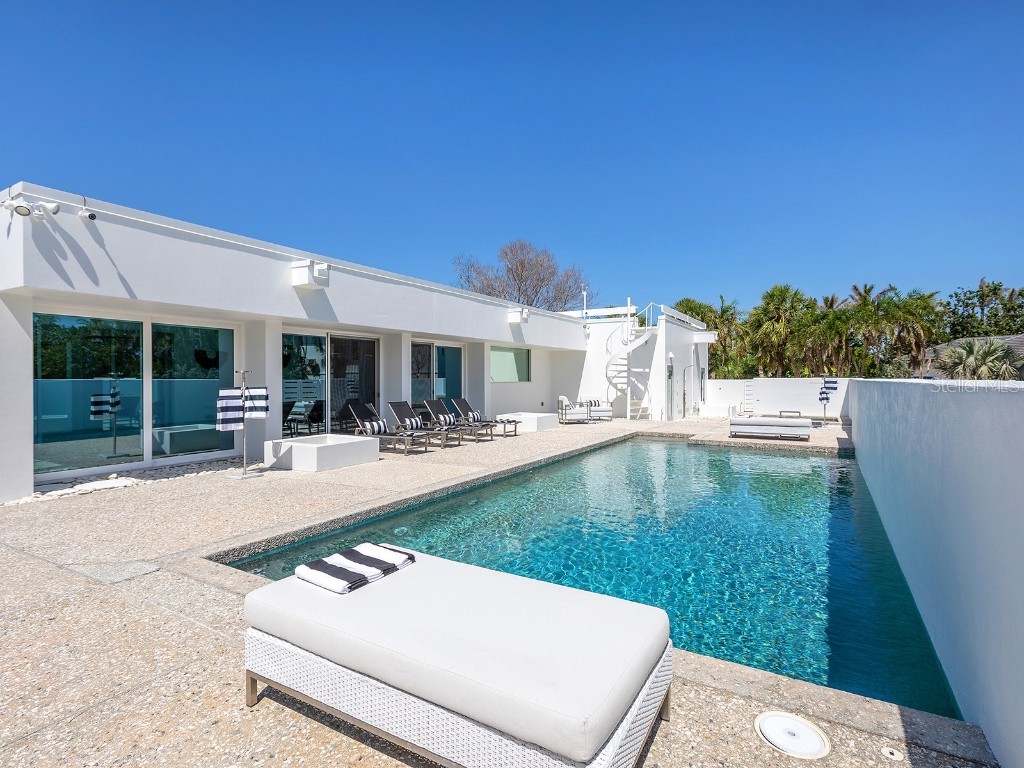 7647 Sanderling Road Sarasota FL 34242 - HERON LAGOON A4671186 image52