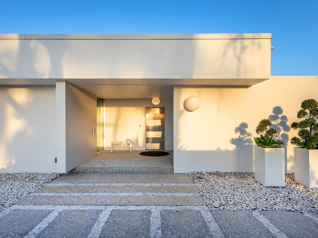 7647 Sanderling Road Sarasota FL 34242 - HERON LAGOON A4671186 image7