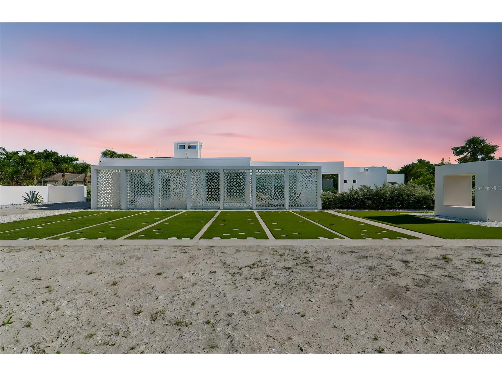 7647 Sanderling Road Sarasota FL 34242 - HERON LAGOON TB8486392 image2