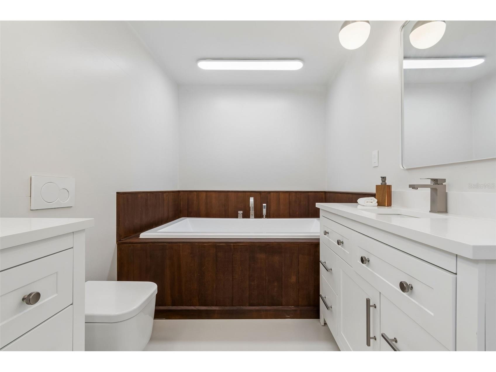 7647 Sanderling Road Sarasota FL 34242 - HERON LAGOON TB8486392 image20