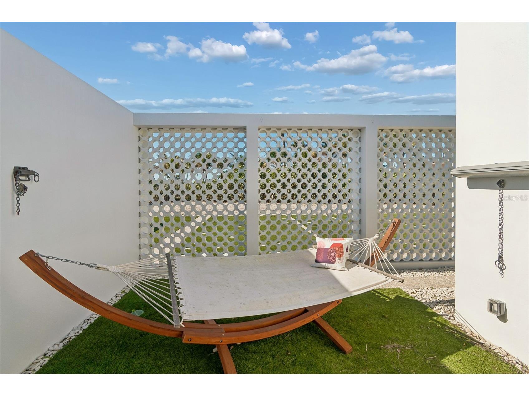 7647 Sanderling Road Sarasota FL 34242 - HERON LAGOON TB8486392 image26