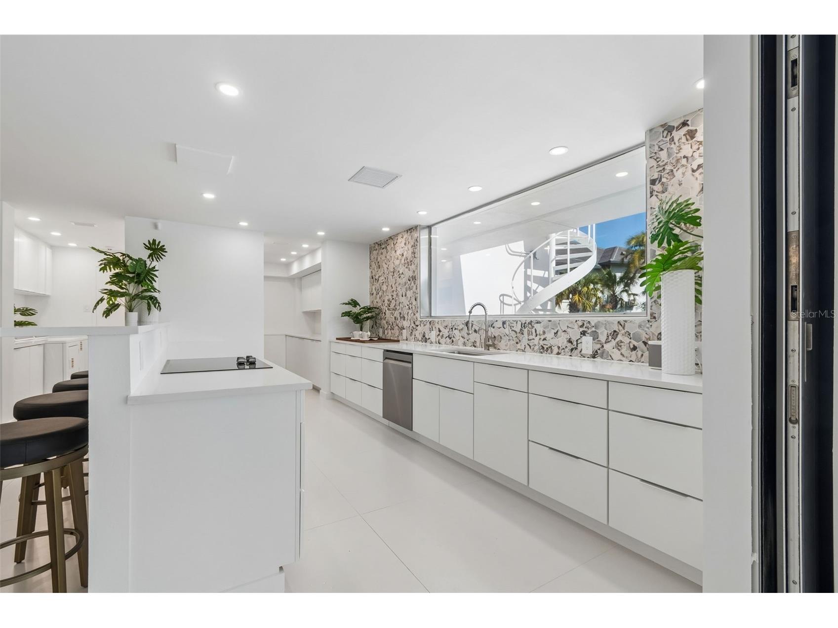 7647 Sanderling Road Sarasota FL 34242 - HERON LAGOON TB8486392 image33