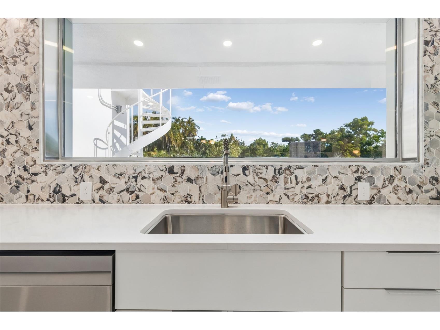 7647 Sanderling Road Sarasota FL 34242 - HERON LAGOON TB8486392 image35