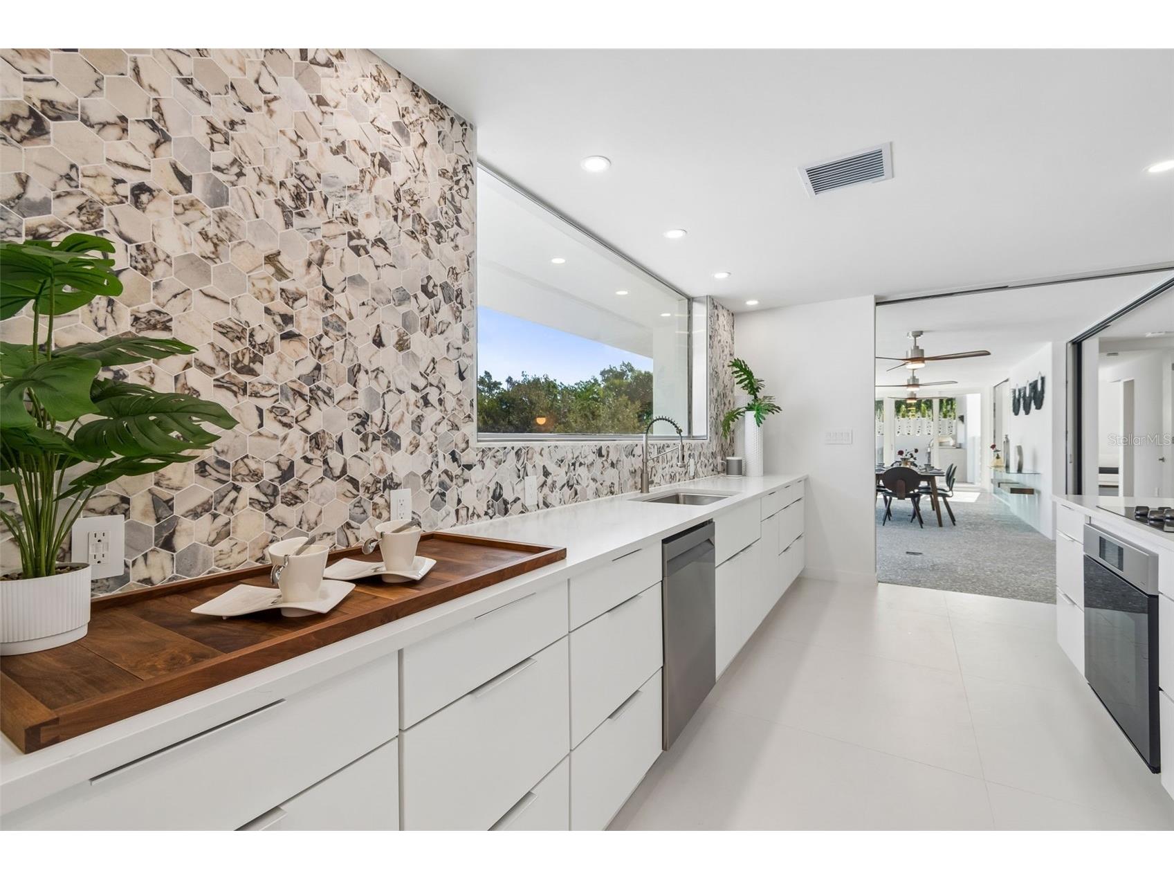 7647 Sanderling Road Sarasota FL 34242 - HERON LAGOON TB8486392 image37